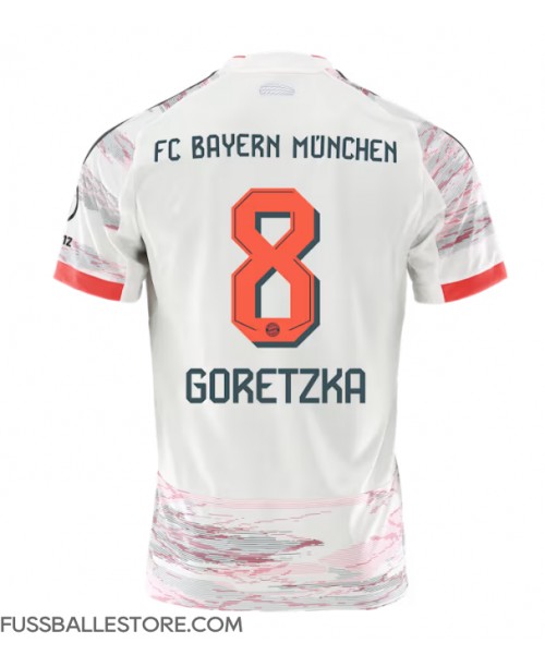 Günstige Bayern Munich Leon Goretzka #8 Auswärtstrikot 2025-26 Kurzarm Günstige Bayern Munich Leon Goretzka #8 Auswärtstrikot 2025-26 Kurzarm